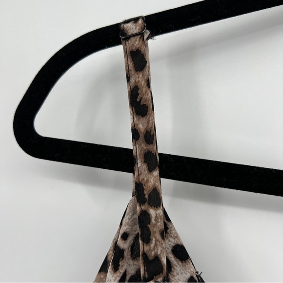 Torrid Spaghetti Strap Leopard Print Sheer V-neckline Side Slit Tank Top - Picture 8 of 9